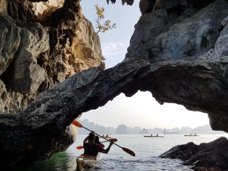 3-Ways-to-Visit- the-Benagil-Caves-by-Kayak