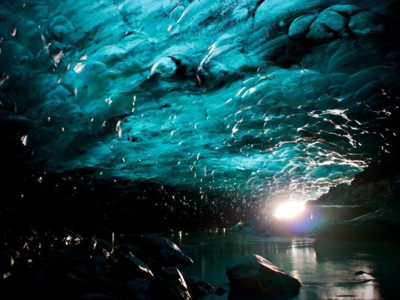 A-Guide-To-Visiting-The-Best Ice-Caves-In-Iceland