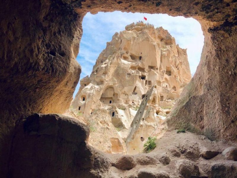 how-caves-form- in-limestone