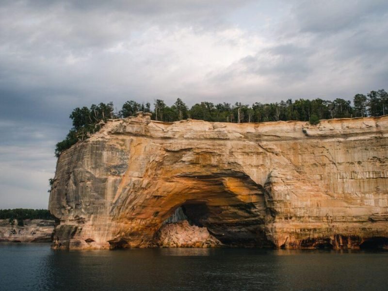 who-found-caves